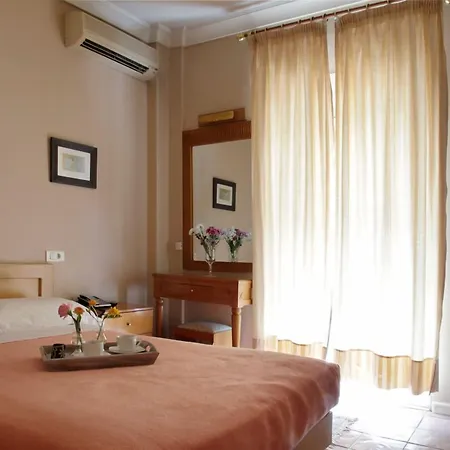 Pella Hotel Salonicco