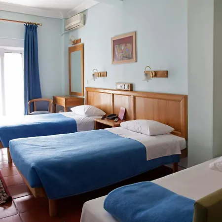 Pella Hotel
